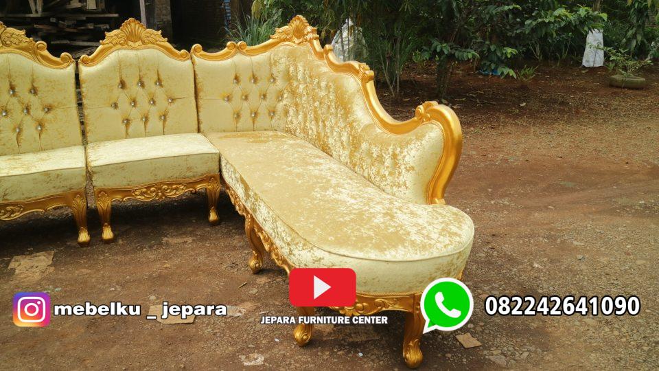 Sofa tamu sudut mewah warna emas